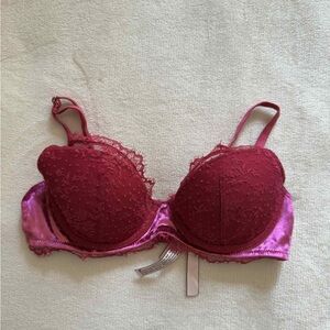 Victoria’s Secret Velvet/Lace Bra 32C